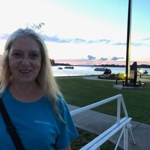 Meet your Posher, Becky